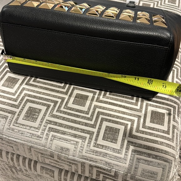 MICHAEL Michael Kors Sinclair NWT Tote Bag with front Gold Studs and top zipper - Picture 9 of 16